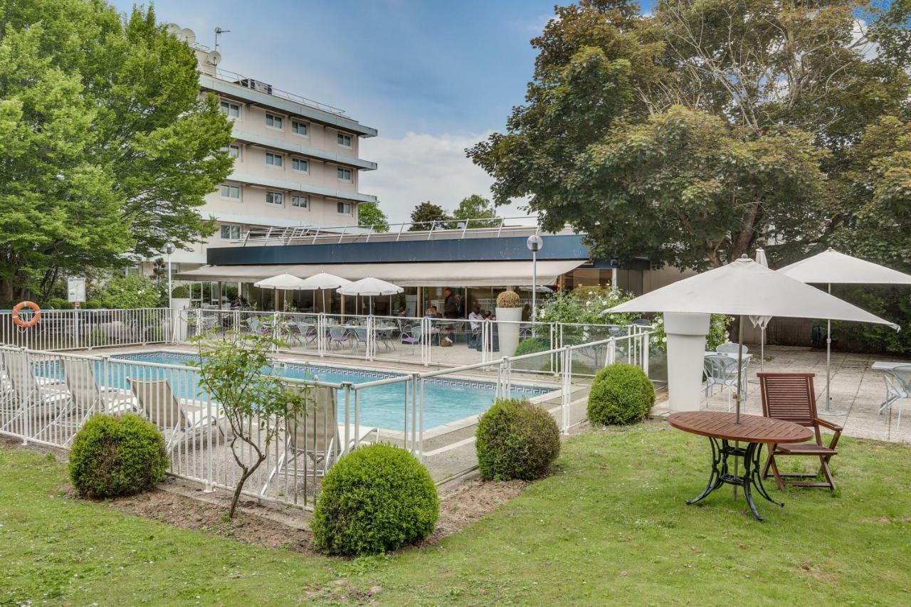 Novotel Poissy Orgeval מראה חיצוני תמונה